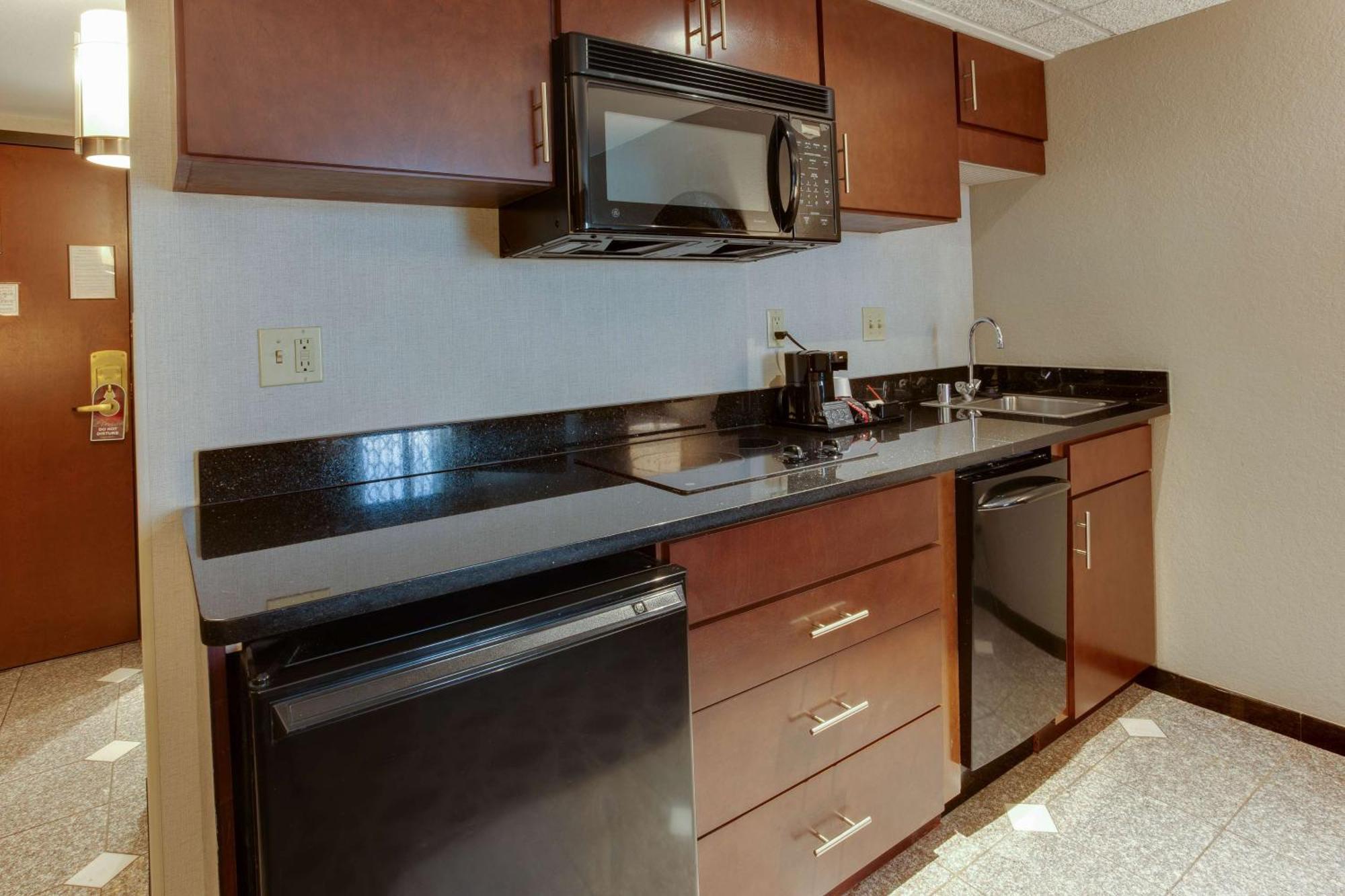 Drury Inn & Suites Louisville East Экстерьер фото