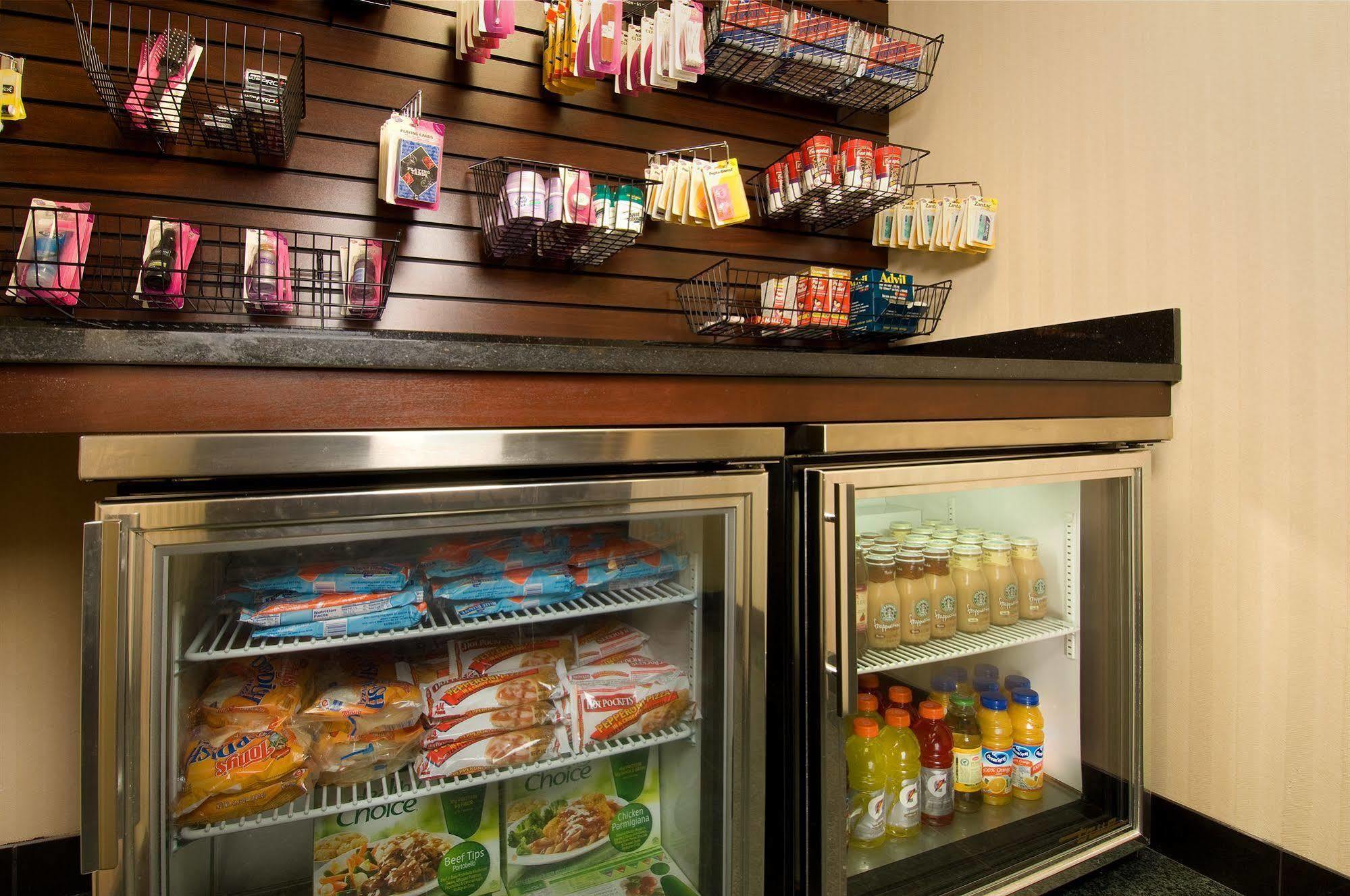 Drury Inn & Suites Louisville East Экстерьер фото